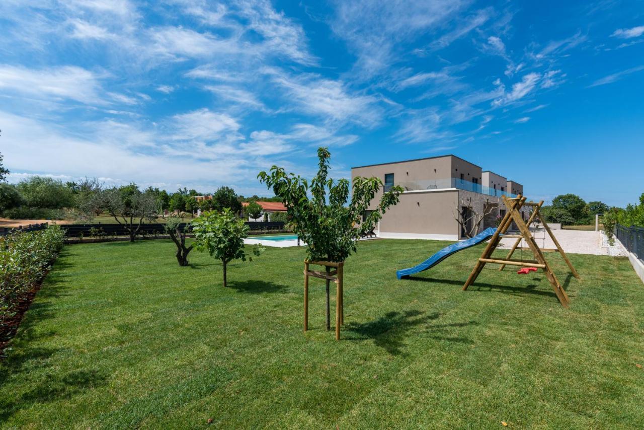 Villa Dafna Пореч Экстерьер фото